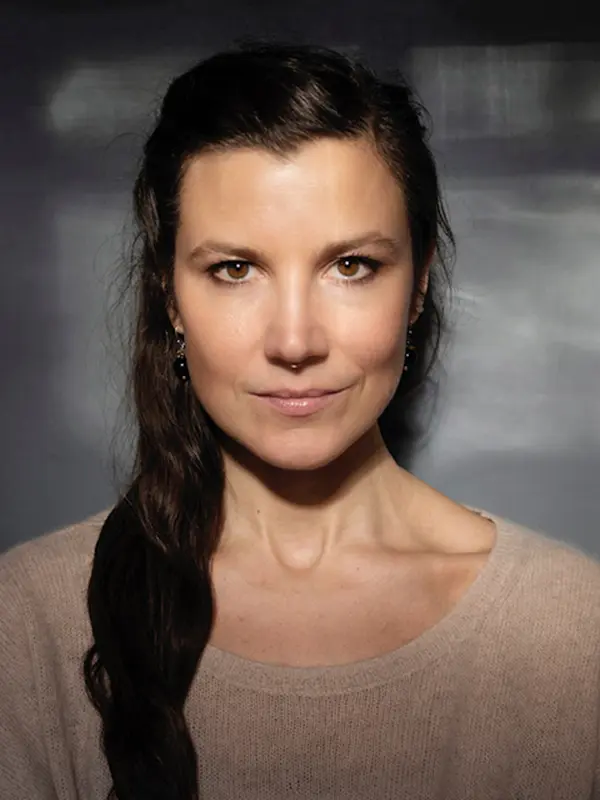 Es tut mir leid, ich kann nicht sagen, wer die Person auf dem Bild ist.